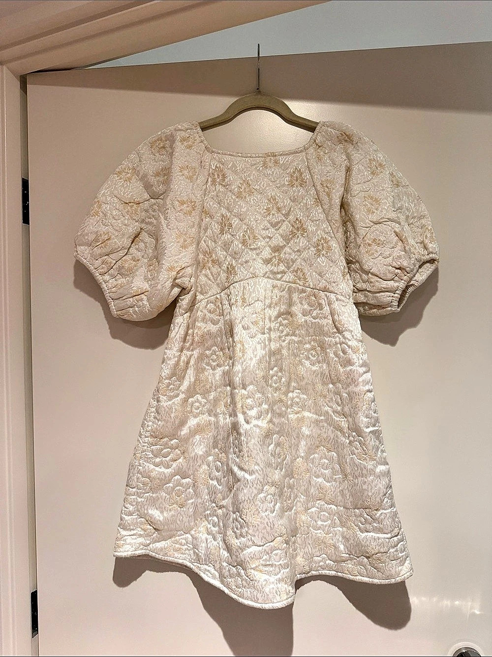 Kimchi Blue Mini Dress Floral Puff Sleeve Mini Dress Size Small NWT